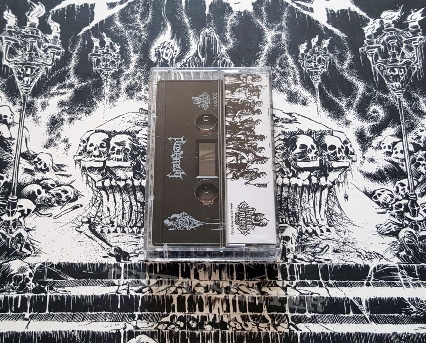 Graveyard - The Altar of Sculpted Skulls ( Tape )