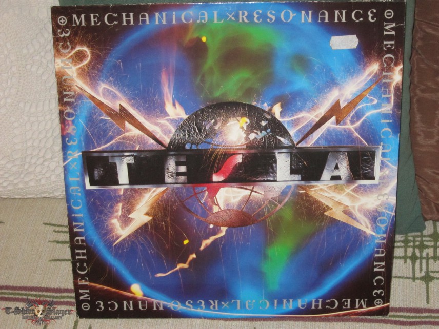 Tesla mechanical resonance